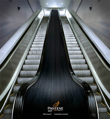 Publicidad en escaleras mecánicas