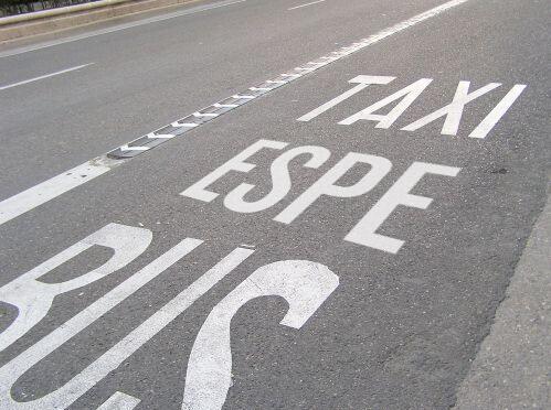 Carril Bus Espe taxi en la Gran Via de Madrid